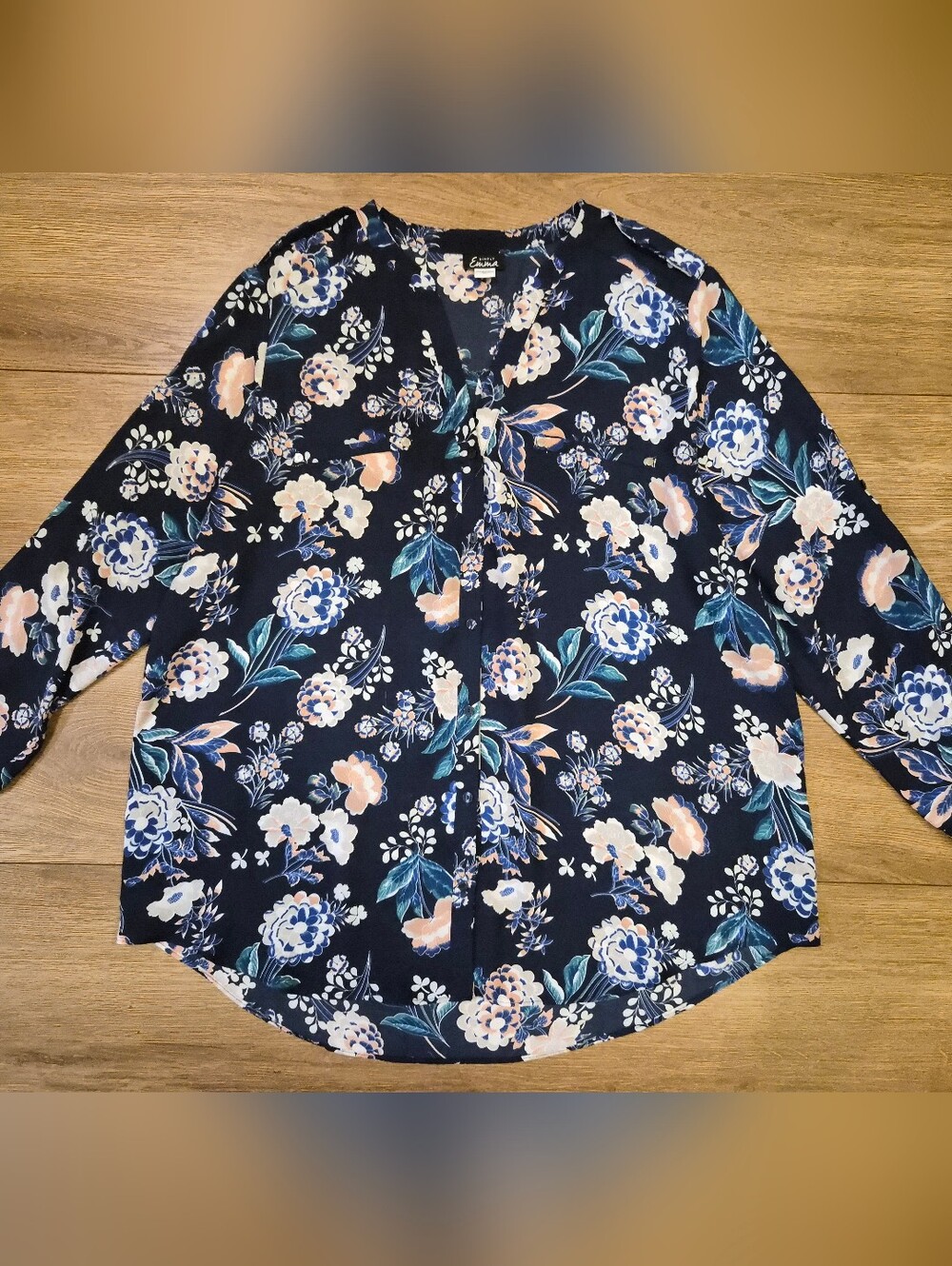 Simply Emma Navy Floral Convertible Roll Tab Blouse 2X Convertible 3/4 Sleeves